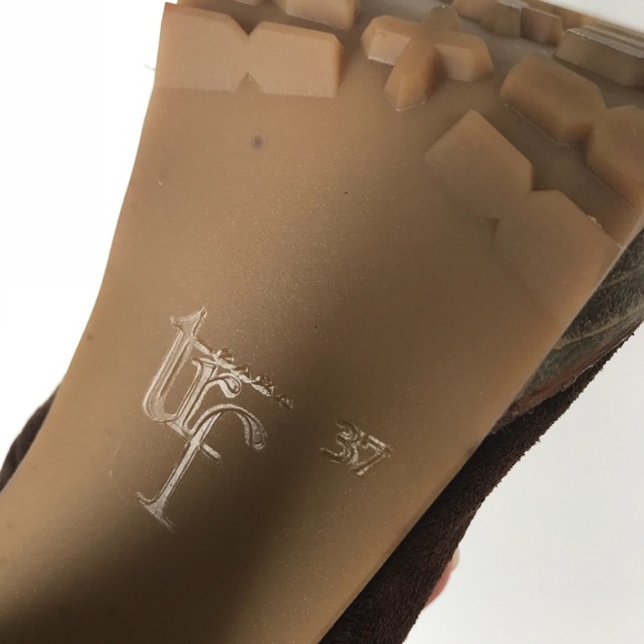 Elegant Brown Suede Women's Heels - Picture 7 of 8